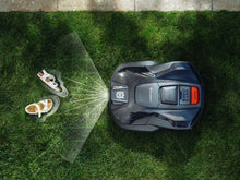 Laden Sie das Bild in den Galerie-Viewer, Husqvarna Automower 308V mit Garage