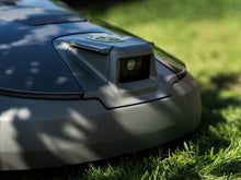Laden Sie das Bild in den Galerie-Viewer, Husqvarna Automower 312V mit Garage
