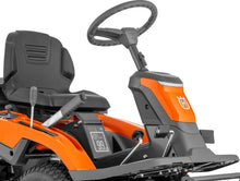 Laden Sie das Bild in den Galerie-Viewer, Husqvarna Allrad-Frontmäher R 216Ts AWD - Grundgerät ohne Mähwerk