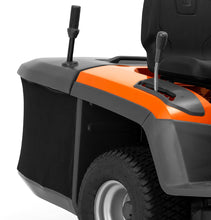 Laden Sie das Bild in den Galerie-Viewer, Husqvarna Rasentraktor TC 114