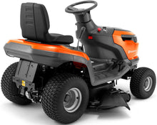 Laden Sie das Bild in den Galerie-Viewer, Husqvarna Rasentraktor TS 114