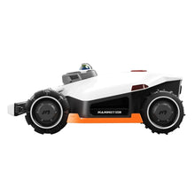 Laden Sie das Bild in den Galerie-Viewer, Mammotion LUBA 3 AWD 3000 Mähroboter ohne Begrenzungskabel – 360° LiDAR &amp; NetRTK für Rasenflächen bis 3.000 m²
